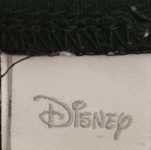 Disney Stitch/donut print scrub top see description for sizing - Picture 5 of 8